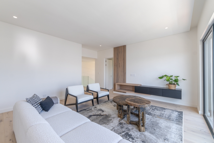 To Let 4 Bedroom Property for Rent in Val De Vie Estate Western Cape